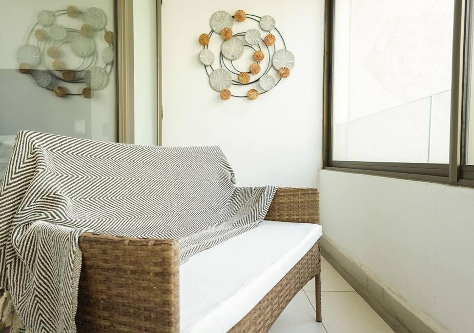Apartamento A Pasos Del Parque Arauco - Condes *