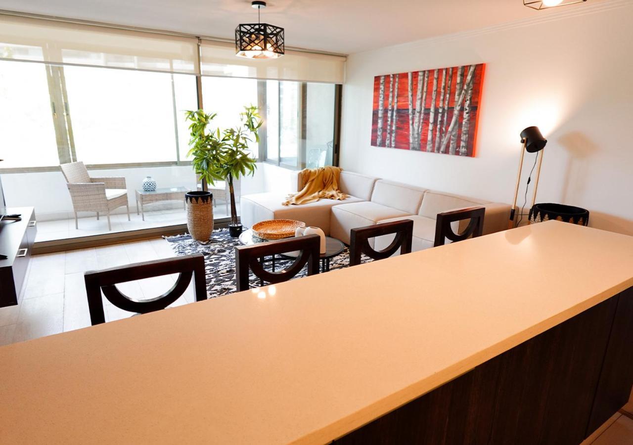 A Pasos Del Parque Arauco - Condes Apartamento